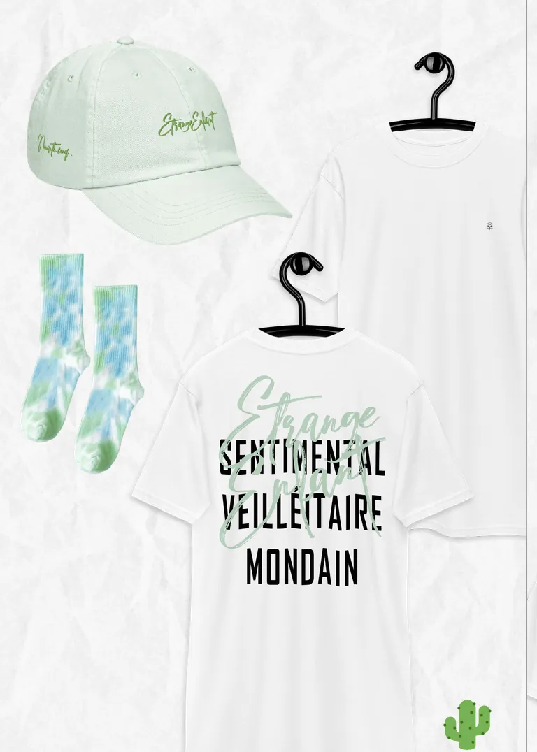 Casquettes pastel et chaussettes tie-dye, version colorée de la collection Étrange Enfant
