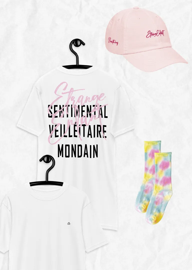 Casquettes pastel et chaussettes tie-dye, version colorée de la collection Étrange Enfant